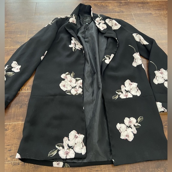 Dynamite Blazer/Cardigan - Picture 6 of 6